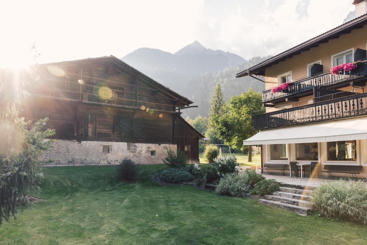 Posthotel Lutago Exteriér fotografie